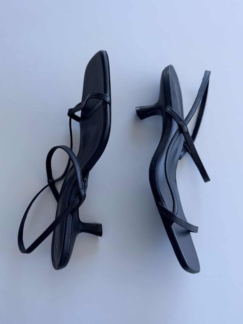 Reformation Serenity Bare Sandal Black Leather Size 7 - Picture 6 of 9